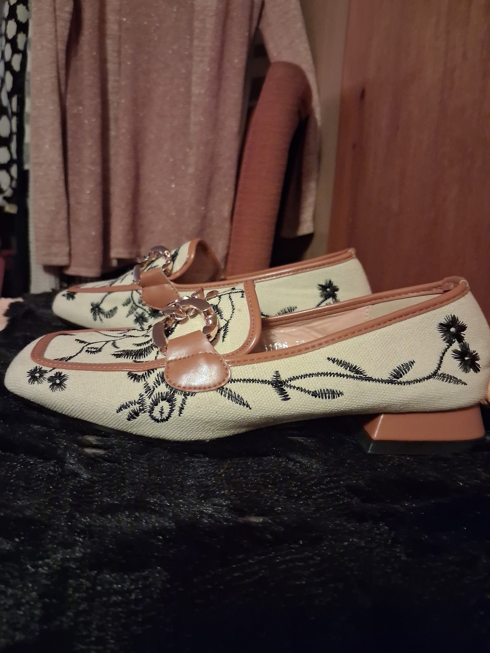 Embroidered Floral Canvas Loafers in Cream and Tan